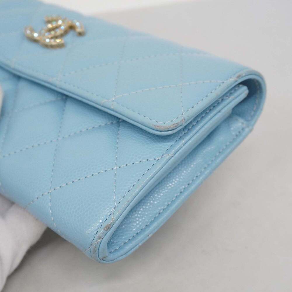 CHANEL Authentic Blue Caviar Leather Wallet - Picture 9 of 14